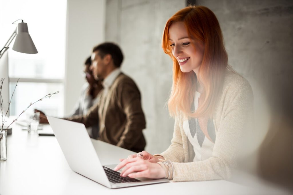 Wat zijn de positieve effecten van een massage op je werk?